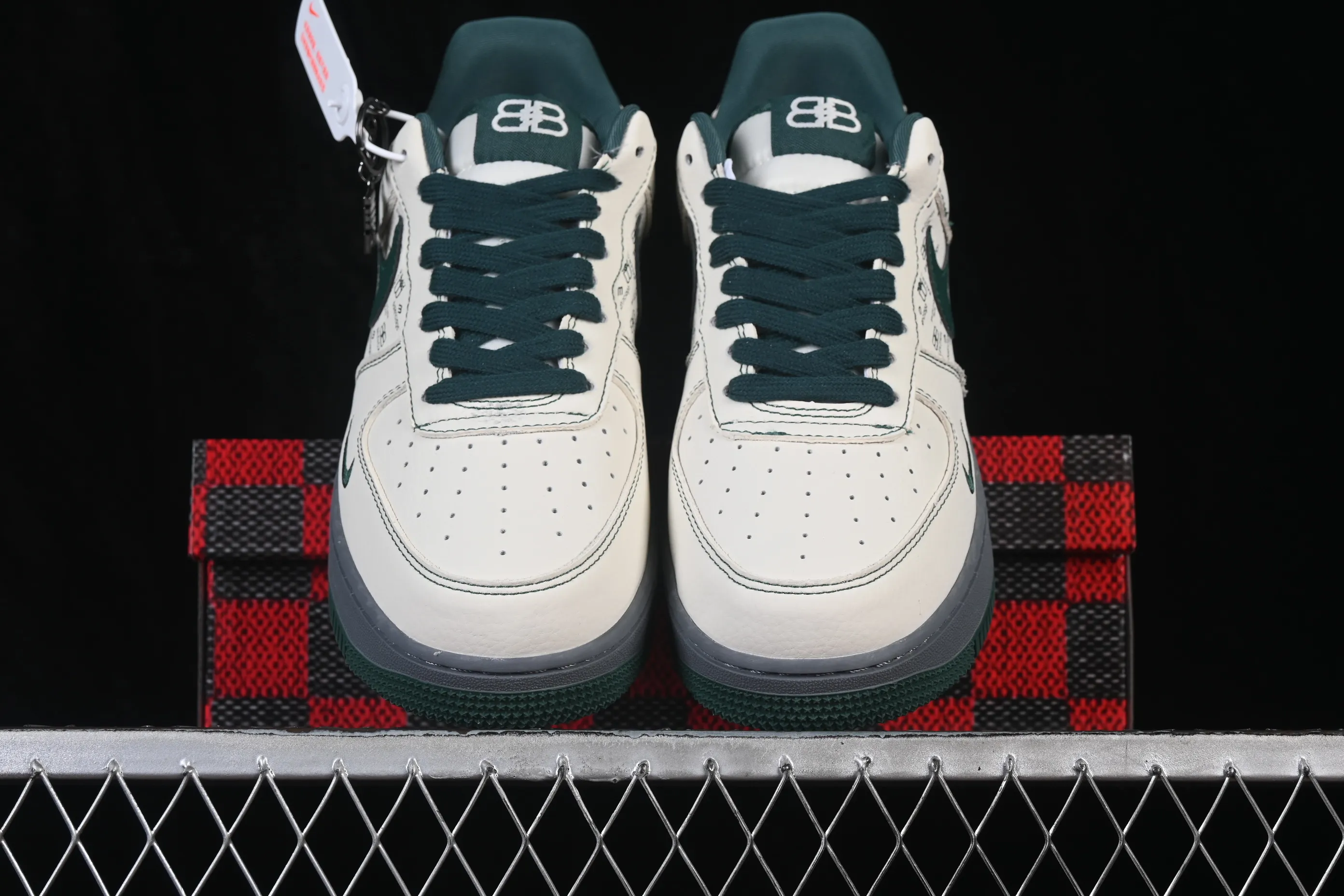 All Categories Nk Air Force 1 Air Force Series Nk Air Force 1 Low Air Force Low Nike Air Force 1'07 Low Beige Air Force One Low Casual Shoes DN1688-009
